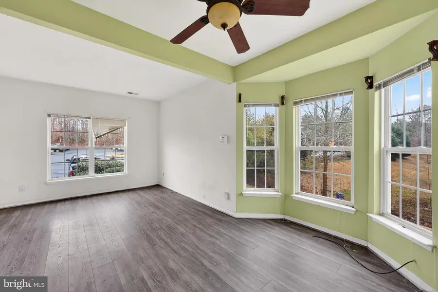 451 Hollybrook Ridge Ln, Richmond, VA 23223 - Image #2