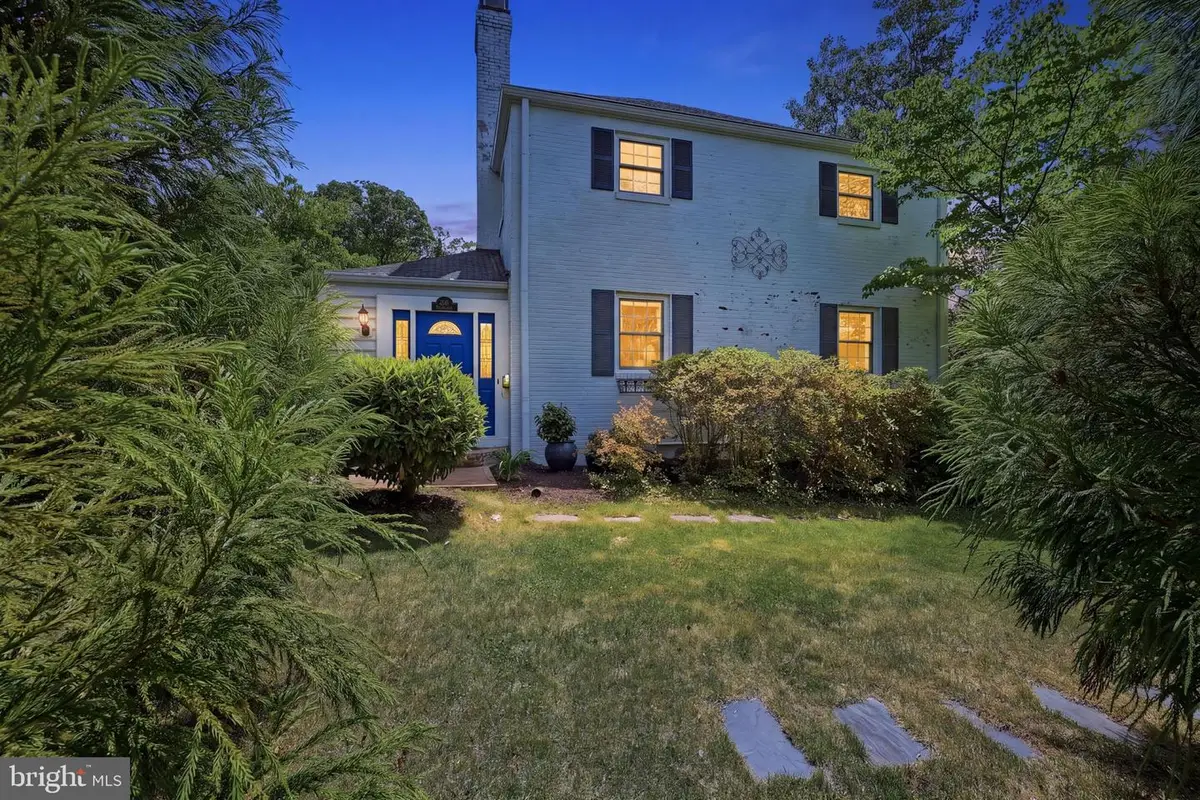 7601 Hollins Rd, Henrico, VA 23229 - #1