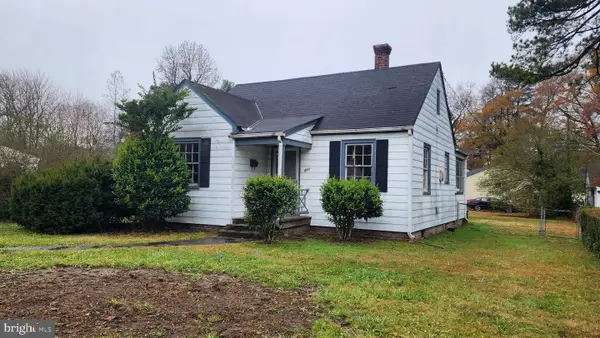 211 Naglee Ave, SANDSTON, VA 23150