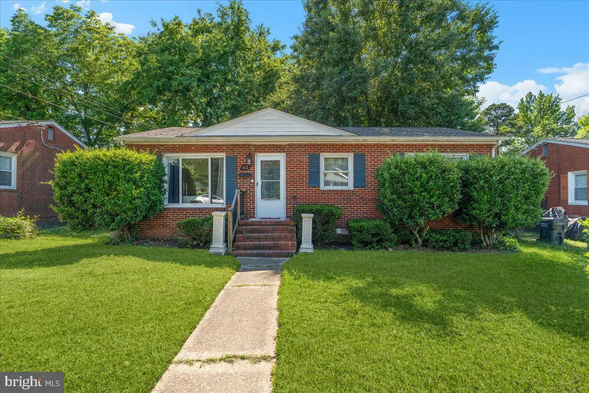 112 N 14th Ave, Hopewell, VA 23860 - #1