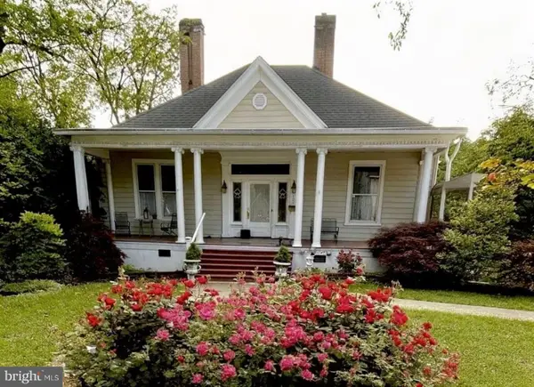 804 Grove Ave, SOUTH BOSTON, VA 24592