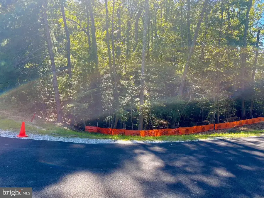 5329 Ridgewood Hills Dr, Williamsburg, VA 23188 - Image #3