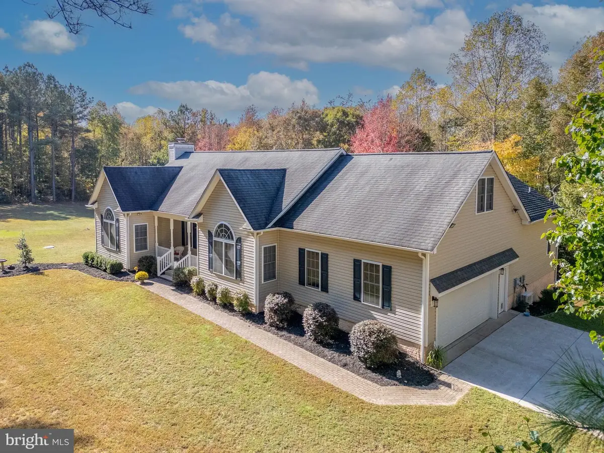 16526 Bald Eagle Dr, King George, VA 22485 - Image #1