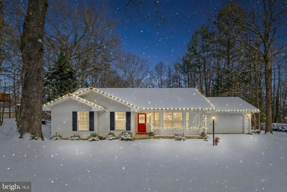 7439 Washington Dr, King George, VA 22485 - Image #1