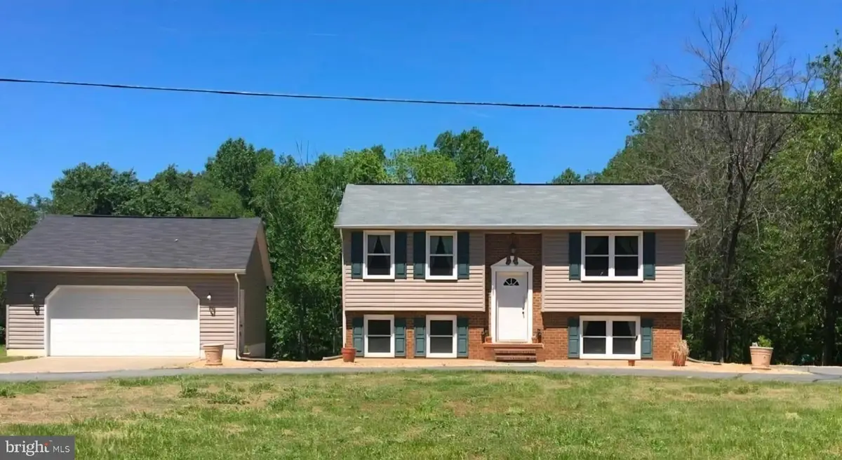 16085 Ridge Rd, King George, VA 22485 - #1