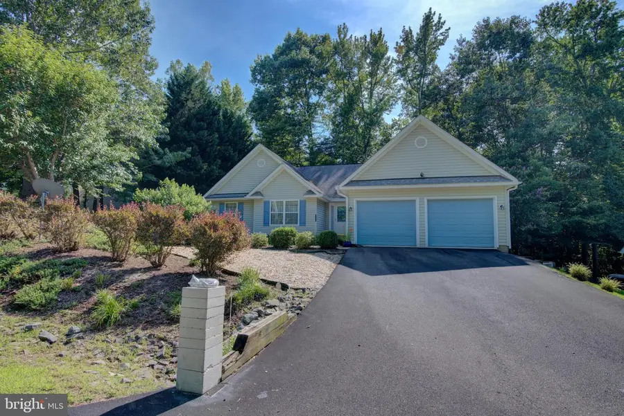 8256 Reagan Dr, King George, VA 22485 - #3