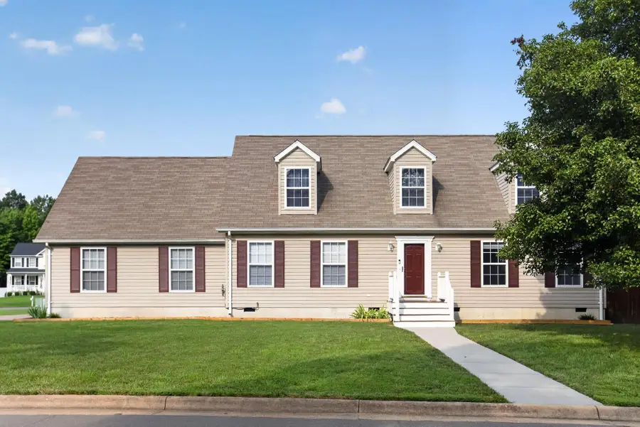 16965 Village Ln, King George, VA 22485 - #2
