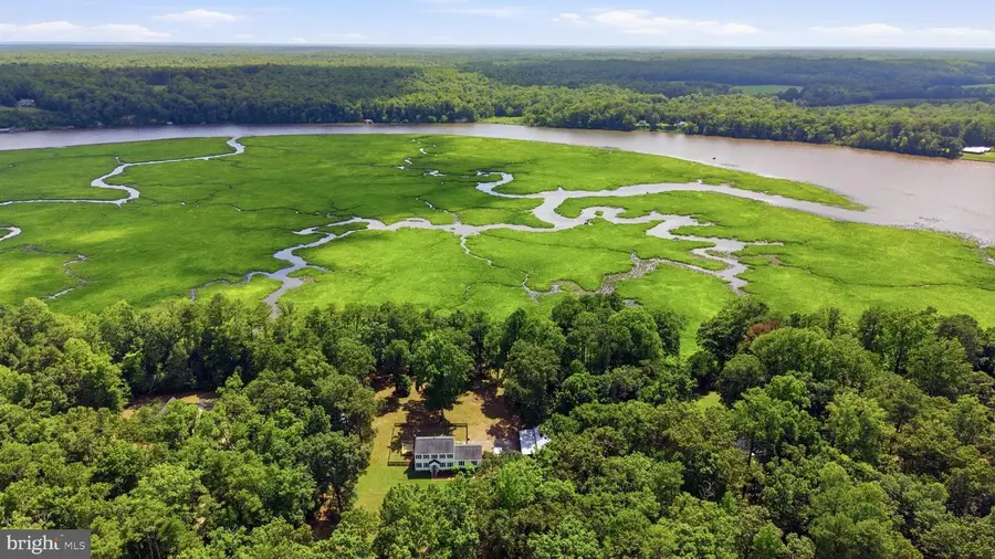 662 Garnetts Mill Ln, Walkerton, VA 23177 - #2