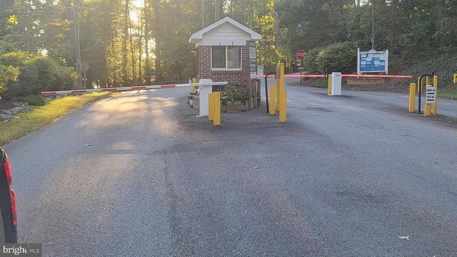 835 North Lake Shore Dr, Louisa, VA 23093 - Image #3