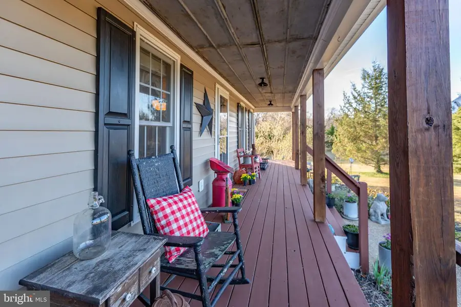 81 Leyland Farms Dr, Bumpass, VA 23024 - Image #2