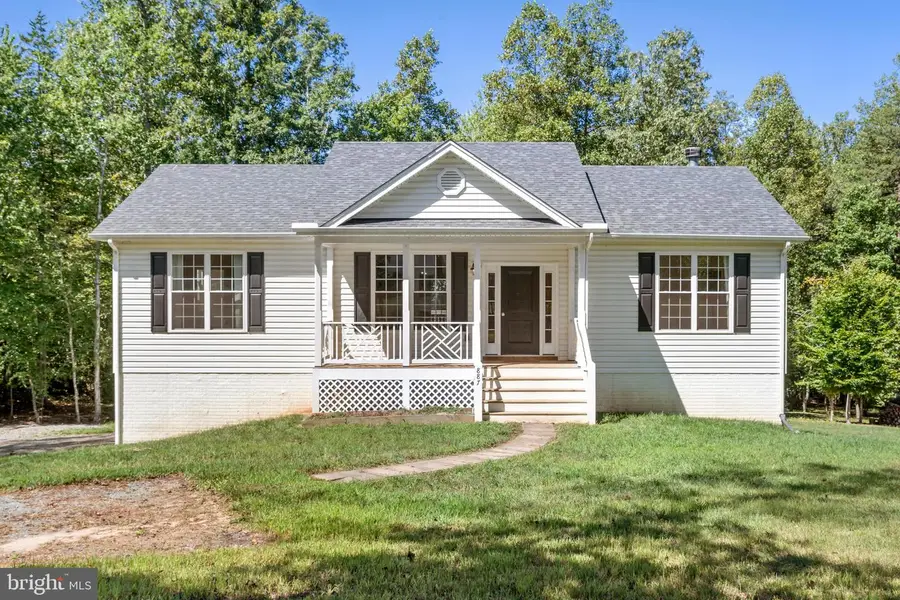 887 Hickory Creek Rd, Louisa, VA 23093 - #2