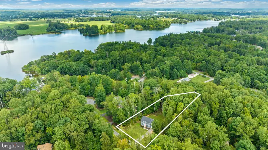 296 Robbie Rd, Bumpass, VA 23024 - #2