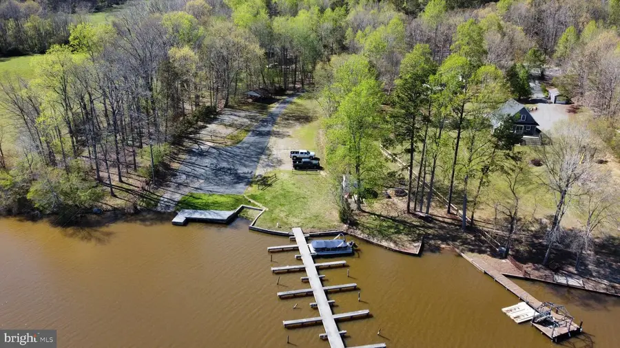 161 N Anna Dr, Louisa, VA 23093 - #2