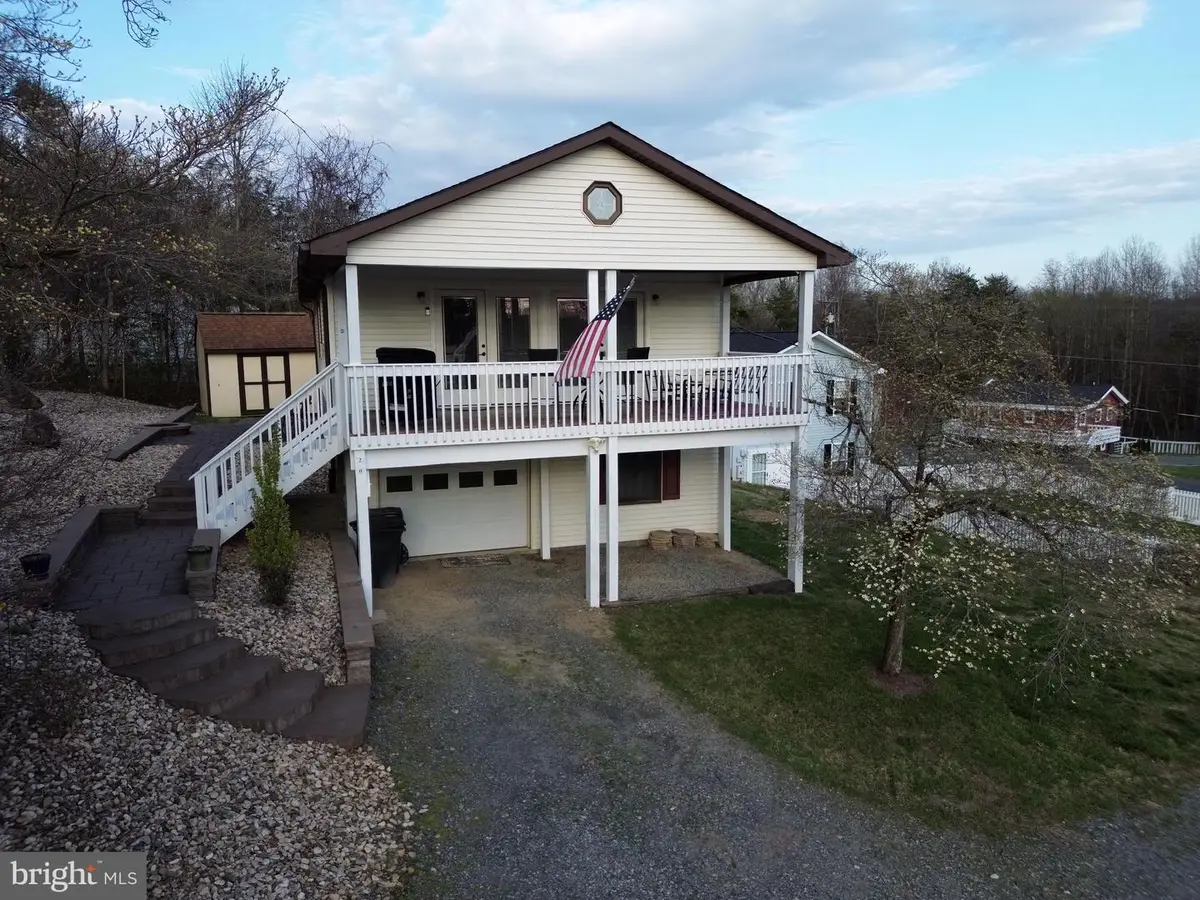 20 Lakeview Cir, Louisa, VA 23093 - #1