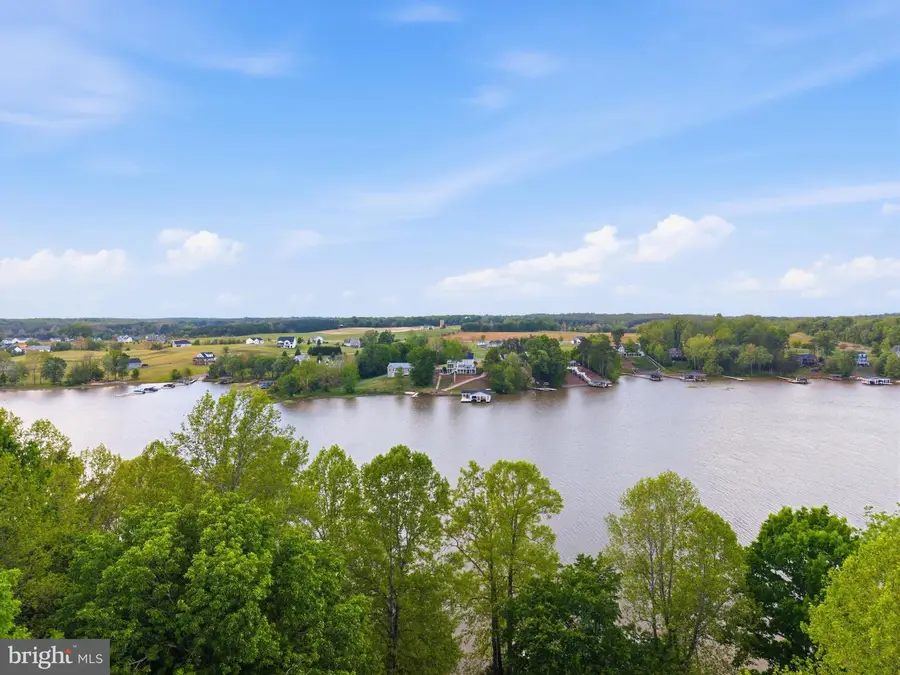 303 Pine Dr, Louisa, VA 23093 - #3