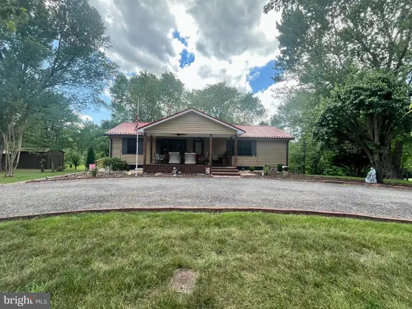 110 Patrick Henry Dr, LOUISA, VA 23093