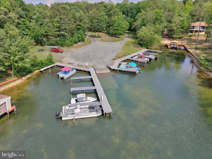 126 Hickory Ln, Bumpass, VA 23024 - #3
