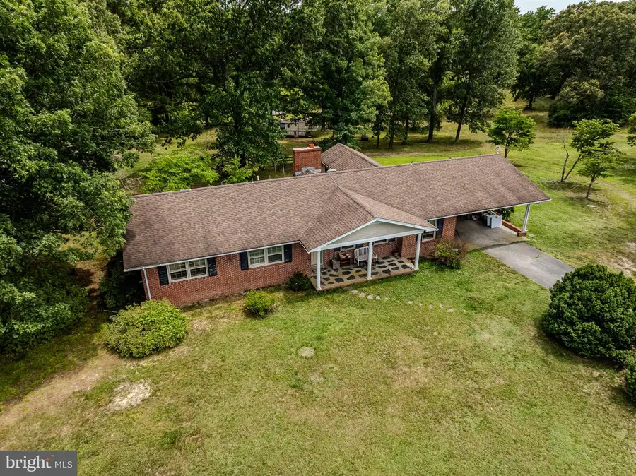 8858 Poindexter Rd, Louisa, VA 23093 - #3