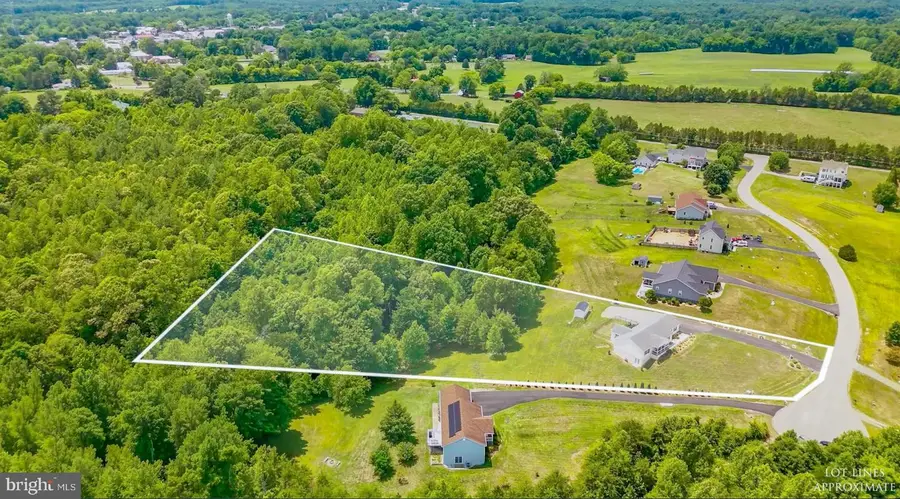 160 Lancaster Ct, Louisa, VA 23093 - #2