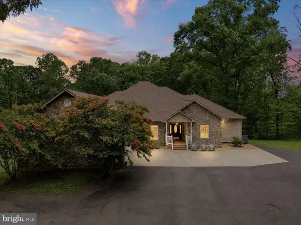 520 Oak Grove Dr, MINERAL, VA 23117