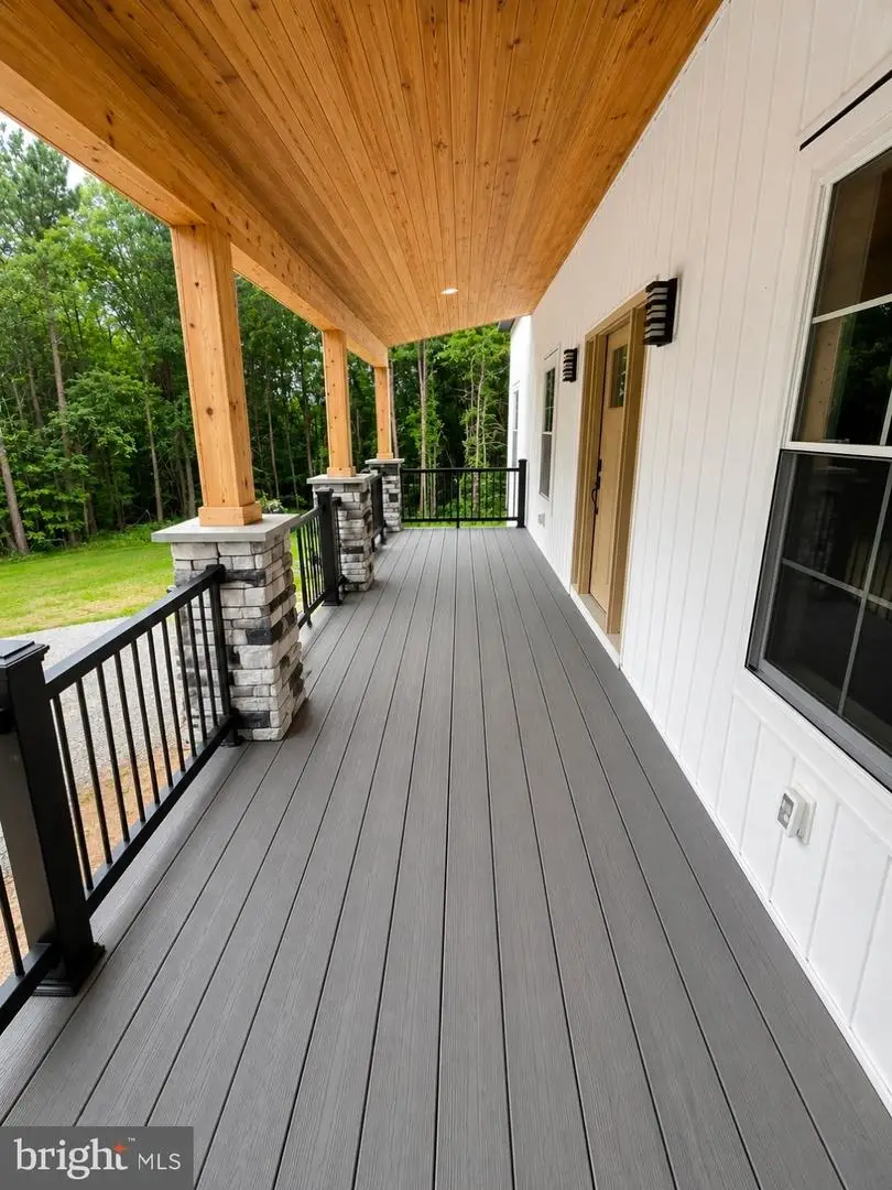972 Days Bridge Rd, Mineral, VA 23117 - #2