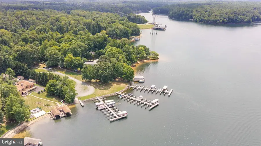 215 Cuckoos Nest Dr, Bumpass, VA 23024 - #3