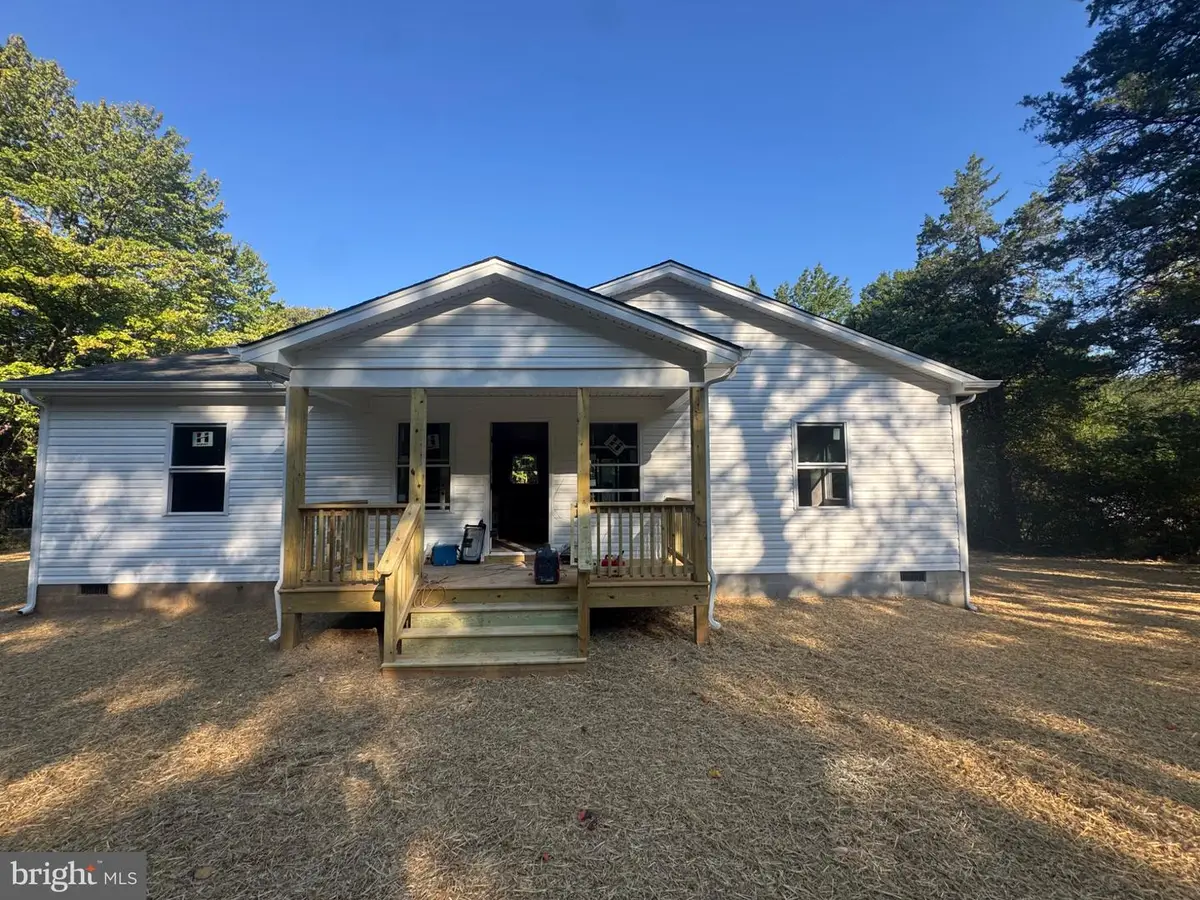 12927 Shannon Hill Rd, Louisa, VA 23093 - #1