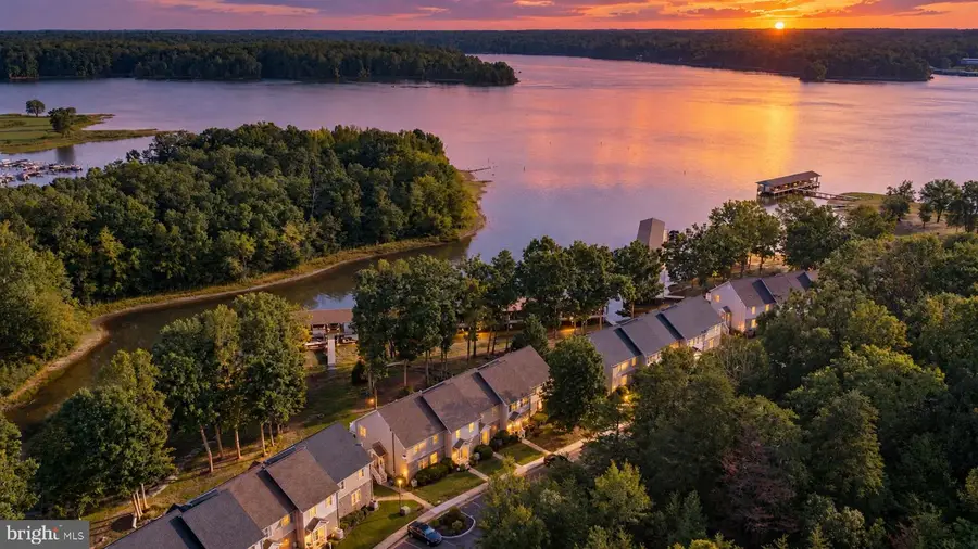 324 Lake Front Dr, Mineral, VA 23117 - #2