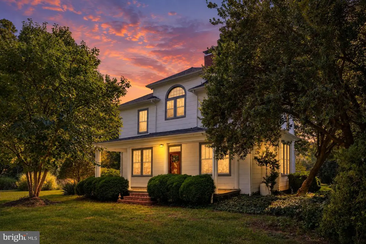 19564 Louisa Rd, Louisa, VA 23093 - #1