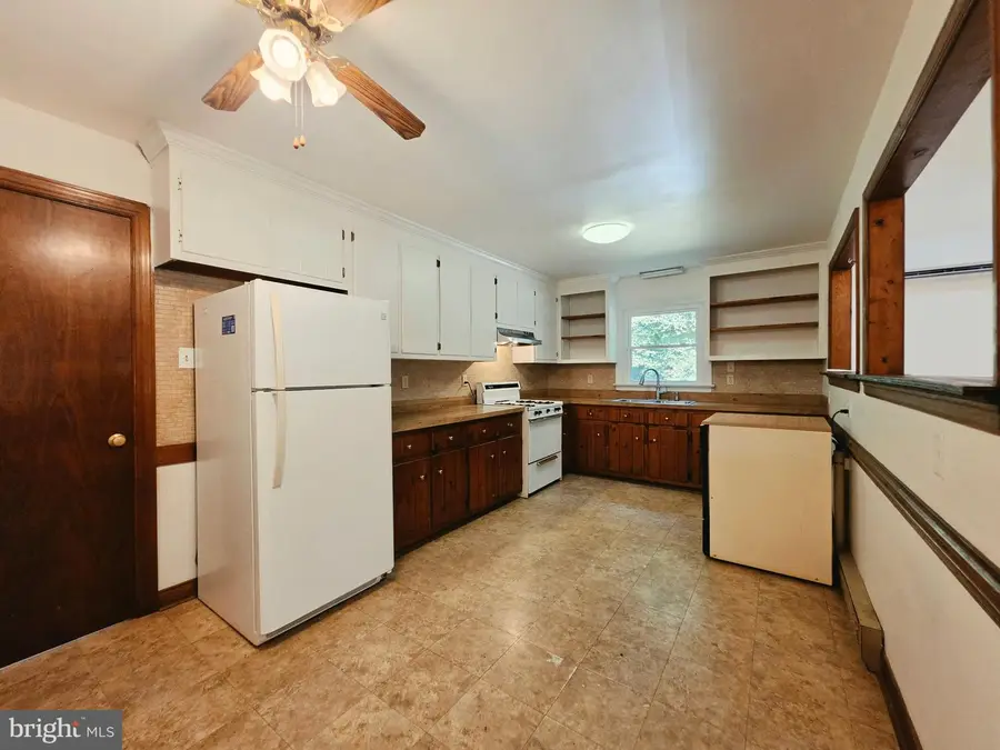 147 Belsches Rd, Bumpass, VA 23024 - #2