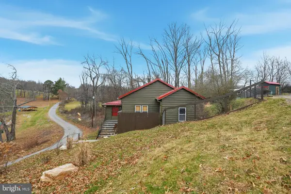 208 Collins Rd, JONESVILLE, VA 24263