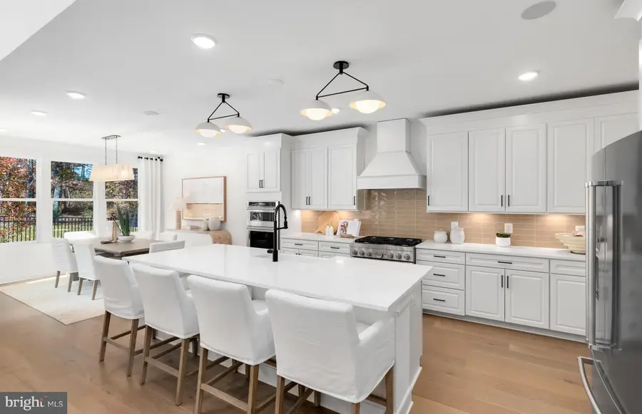 18445 Sugar Snap Cir, Leesburg, VA 20176 - Image #2