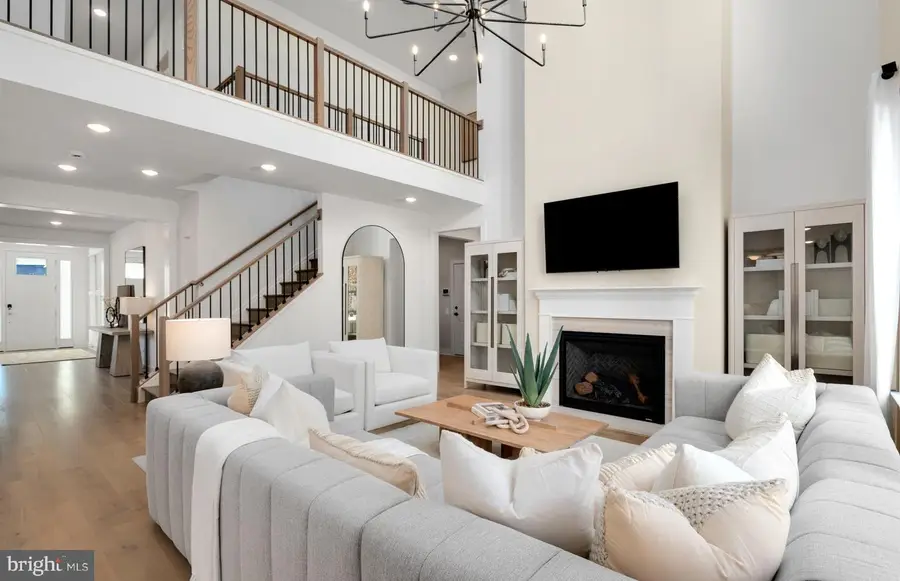 18445 Sugar Snap Cir, Leesburg, VA 20176 - Image #3