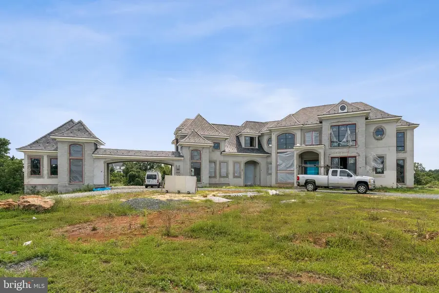 22921 Montjoy Ct, Leesburg, VA 20175 - Image #2