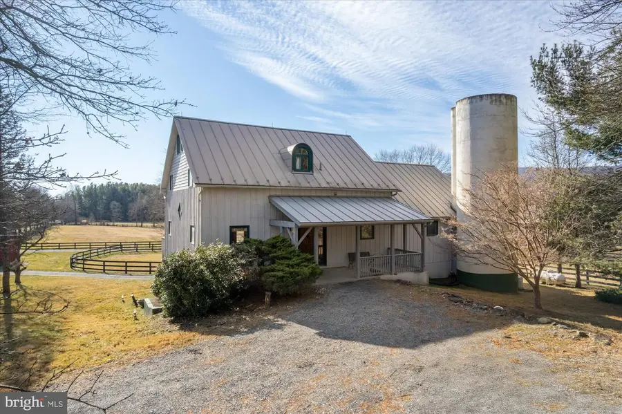 18935 Yellow Schoolhouse Rd, Bluemont, VA 20135 - Image #2