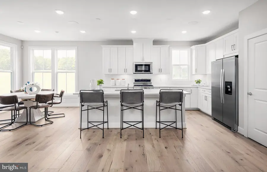 42735 Cannon Chapel Dr, Leesburg, VA 20176 - Image #2