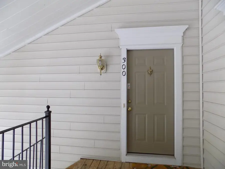 46893 Eaton Ter #300, Sterling, VA 20164 - Image #3