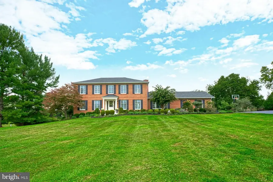 37586 Hughesville Rd, Purcellville, VA 20132 - #2