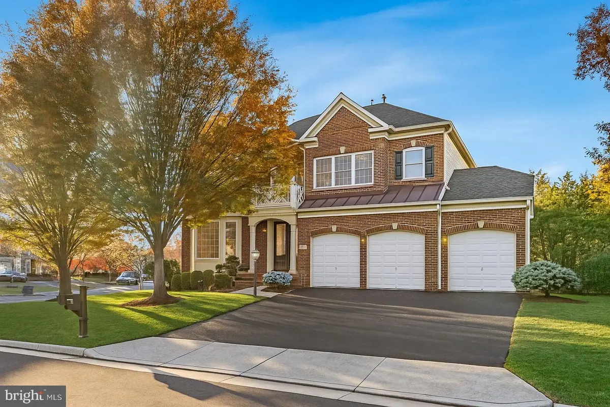 43356 Hillpark St, Chantilly, VA 20152 - Image #1