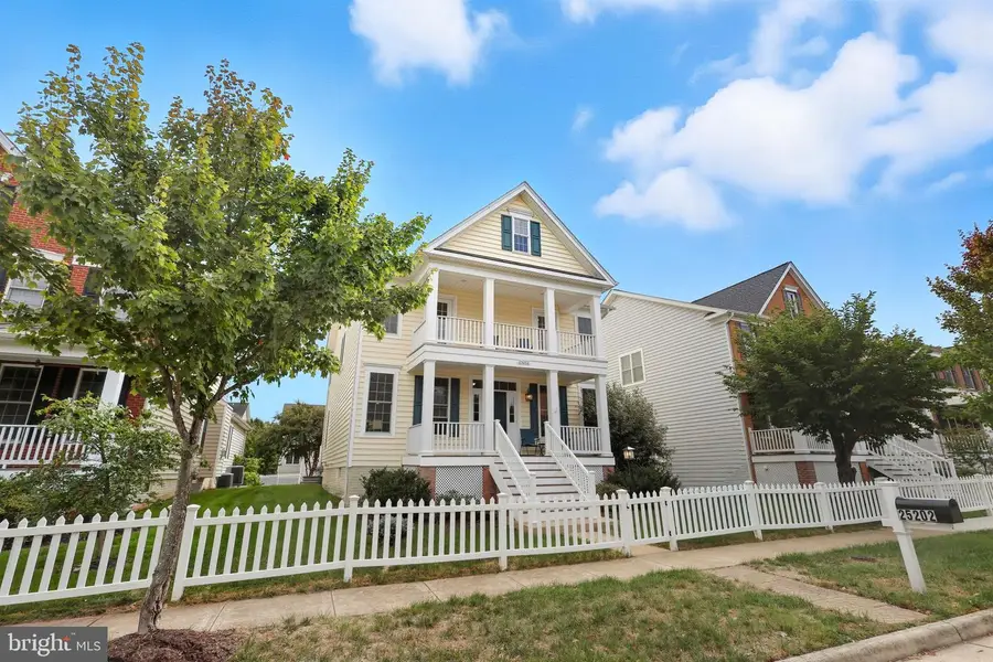 25202 Justice Dr, Chantilly, VA 20152 - Image #2