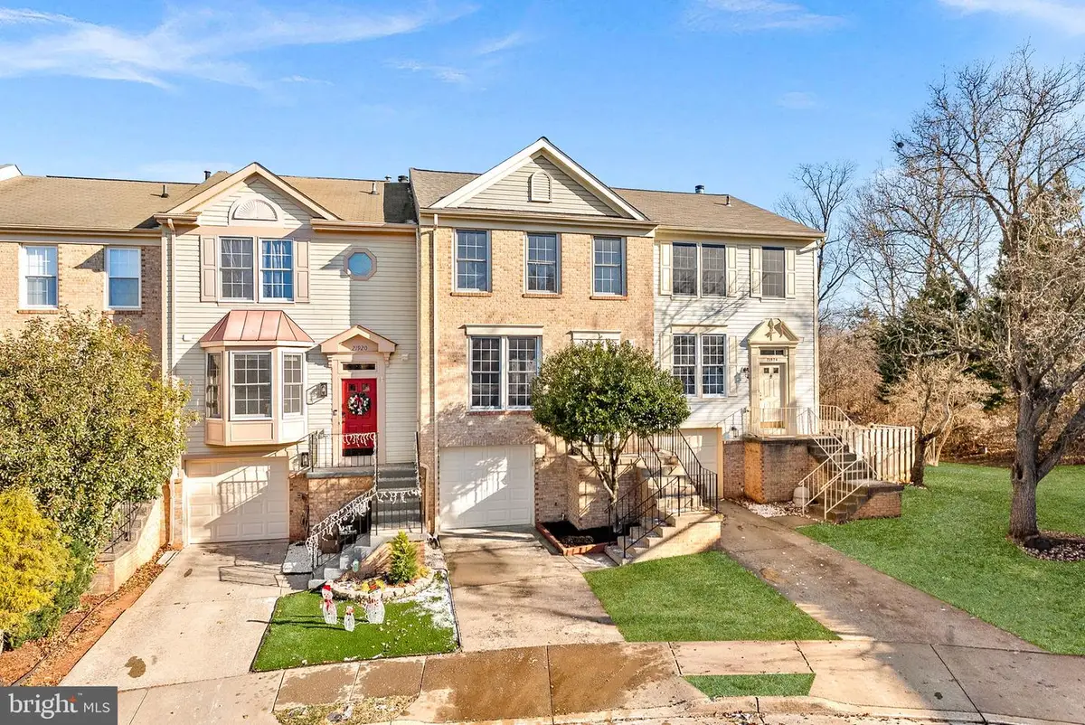 21922 Greentree Ter, Sterling, VA 20164 - Image #1