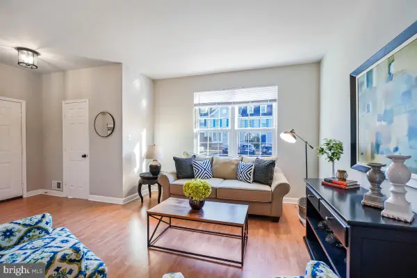 46806 Lawnes Creek Ter, STERLING, VA 20165