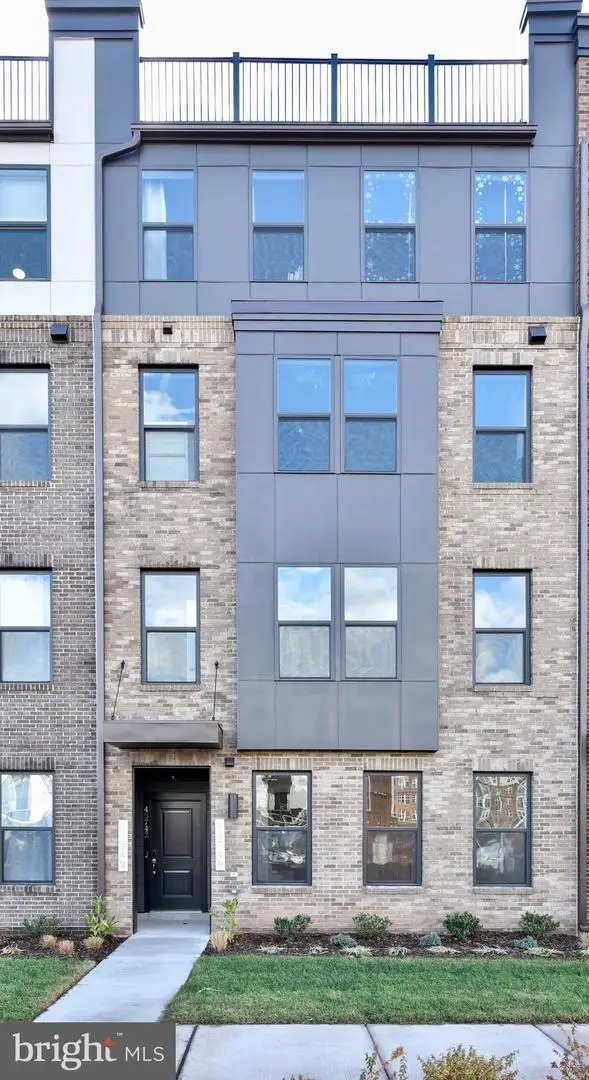 43740 Transit Sq, Ashburn, VA 20147 - Image #1