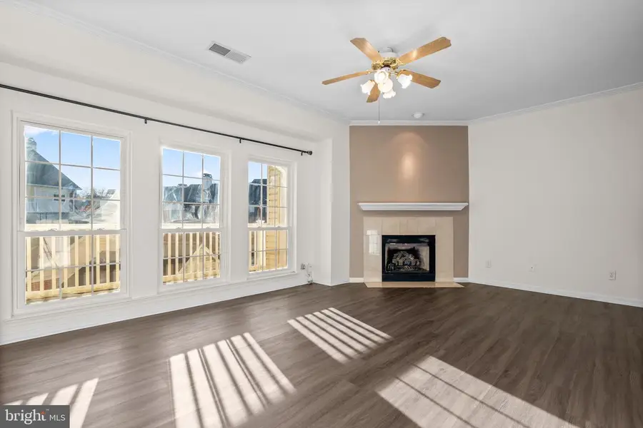 664 Gateway Dr Se #314, Leesburg, VA 20175 - Image #3