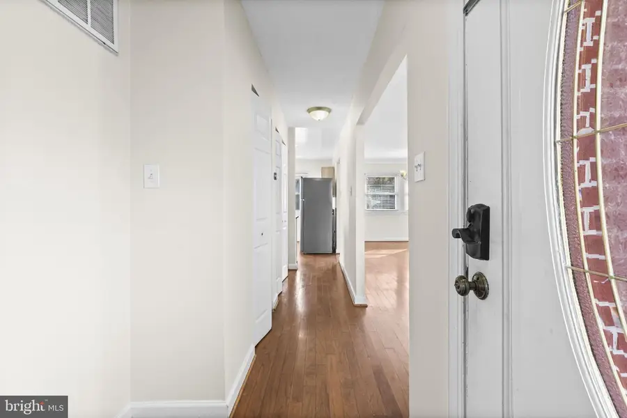 604 S Birch St S, Sterling, VA 20164 - Image #3