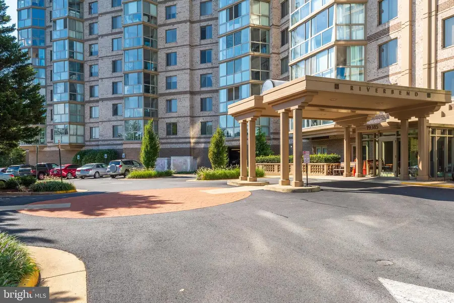 19385 Cypress Ridge Ter #907, Leesburg, VA 20176 - Image #2