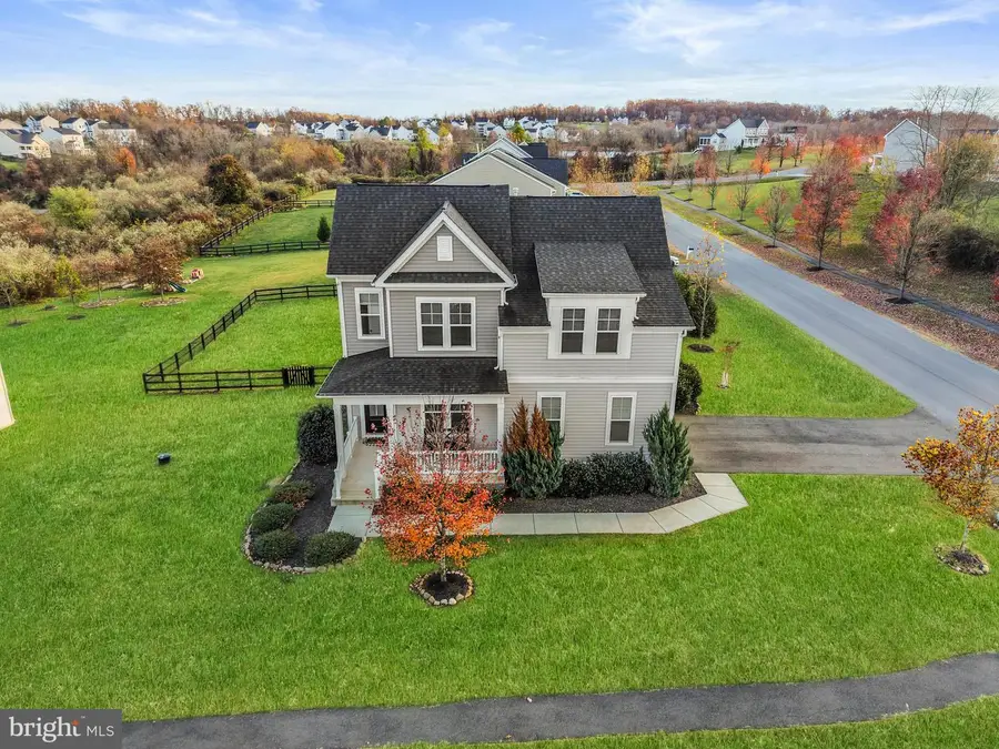 18140 Ridgewood Pl, Round Hill, VA 20141 - Image #2