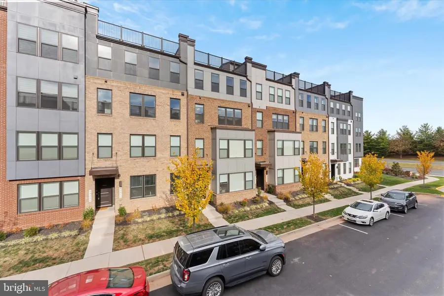 43812 Middleway Ter, Ashburn, VA 20147 - Image #3