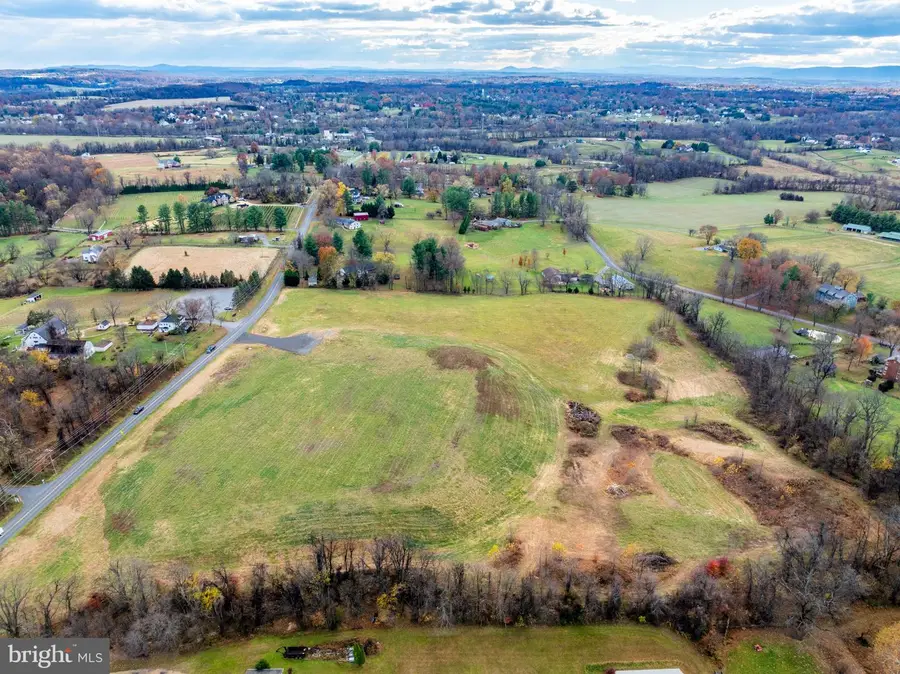 16801 Hamilton Station, Hamilton, VA 20158 - Image #2