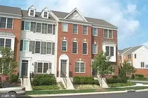42828 Nations St, CHANTILLY, VA 20152